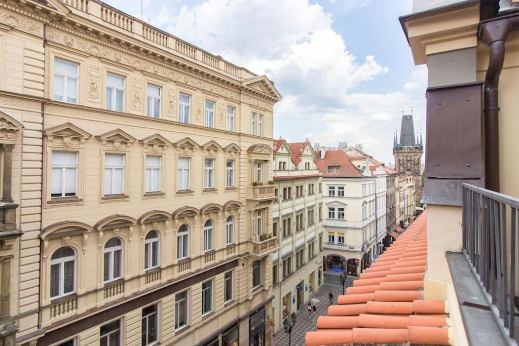 Charles Bridge Tower / Prague Castle View Apartman Kültér fotó