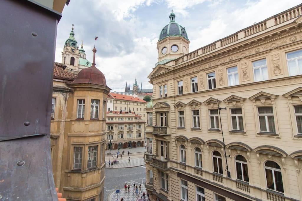 Charles Bridge Tower / Prague Castle View Apartman Kültér fotó